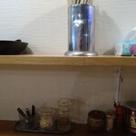 味噌専門 ラーメン味來 - 卓上