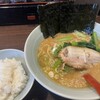 横浜家系ラーメン よこ家 沼部駅前店