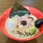 にゃん福 - 料理写真:醤油マー油ラーメン（煮卵トッピング）