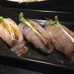 Sake no mise - 生シャコの握り