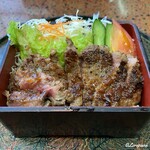 初駒 - 料理写真:牛ステーキ重