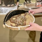 炉ノ鳥 - 生きたタコも見せてくれました！