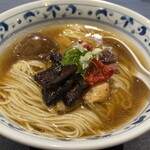 Craft Ramen BiT - 匠コンソメラーメン 非常にレベルが高く、1椀でフルコースである。必食。