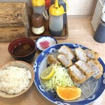  とんかつ八千代 - 料理写真:ヒレカツ定食