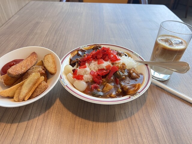 The Library Lounge （ザライブラリーラウンジ） - 天王洲アイル