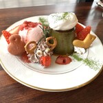 喫茶 ぽると - 鈴鹿抹茶ぷりんア・ラ・モード