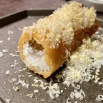 Ji-Cube - 【脆皮春捲】 太刀魚の春巻き 栗の削り掛け