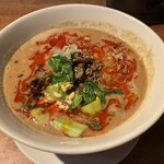 四川担々麺 赤い鯨 - 
