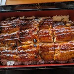 忠八 - 特うな重