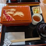 忠八 - 特うな重