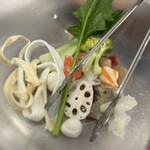 シンメイ麻辣燙 - 量り売り100g400円
具材15種位274g（2辛）
1096円