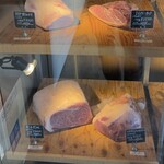 TOKYO COWBOY - リブアイも良い感じ。サシは多めかも。