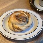 tallskogen - カルダモンロール