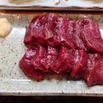 柿島屋 - 馬刺し（上）1,370円