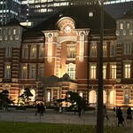 東京ステーションホテル ウエディング - 駅舎のライトアップも素敵でした。