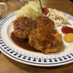 グリル＆洋食　アガペ - 山芋挽肉サンドフライ、3個載ってるぜぇ〜（≧∇≦）