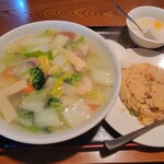 上海広場 - 海老そば＋半チャーハンセット