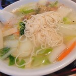 上海広場 - 海老そば麺