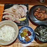 千ふく - 天城黒豚もつ煮＆太湖豚炭火塩焼き+定食
