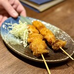 とり八茶屋 - 串カツは2本( ✌︎'ω')✌︎