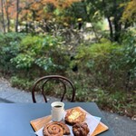 ル・シュクレクール - クロックムッシュ(600円)
            シナモンロール(426円)
            パン オ レザン(420円)
            ホットコーヒー(550円)