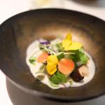 レミニセンス - 彩り美しく野菜のサラダ。落花生のソース。