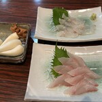 海鮮酒家 和泉 - 左：エシャレット (450円)、右上：ヒラメこぶ〆 (680円)、右下：天然ヒラマサ (680円)　 　 