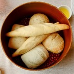 IL RISTORANTE TOKYO - 6,050円のコース料理の一部(焼きたてパン)