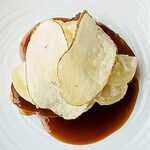 IL RISTORANTE TOKYO - 6,050円のコース料理の一部(出来たての肉料理。上にスライスポテトと相性抜群でした。)