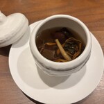 カントニーズ 燕 - 