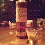 バー・ジュニパー - A.V.VANWEE GIN 20Y  FEER OUDE GENEVER