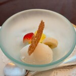 東洋軒 - 氷菓(ヨーグルトのアイスクリーム)