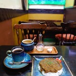 カフェハイチ - 料理① 本日のランチはカフェハイチの代名詞「ドライカレー(コーヒーセット) 1,200円」でいただきました～。