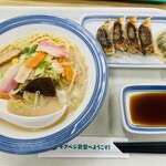 リンガーハット - 料理写真: