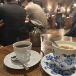 COFFEE HALL くぐつ草 - 