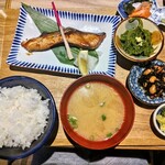 先代 きよゑ食堂 - 本日の焼き魚定食（ブリの照り焼き）