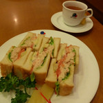 ツナ＆野菜、そして紅茶