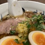 浅草名代らーめん 与ろゐ屋 - 家内の推し、玉子ラーメン