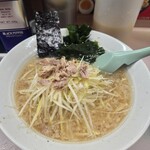 ラーメンかいざん - 料理写真: