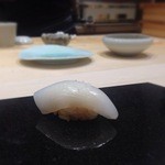 鮨 心白 - 【握り】墨烏賊（三重）（2014.12.15）