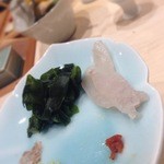 鮨 心白 - 【刺身】活け〆とらふぐ（愛知）の3日熟成、かんずり添え（2014.12.15）