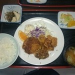 割烹食堂 水車 - ミックスフライ定食   600円