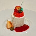 メゾン ポール・ボキューズ - いちご メレンゲ