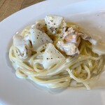 リトルネスト - 帆立とカブの柚子風味クリームソース