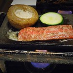 和亭 - 但馬牛ロース石焼
      
      