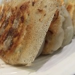 花梨 - 焼き餃子のハネ