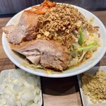 らーめん菊 - 限定『味噌』（1,350円）＋汁無し変更（100円）＋キムチ（100円）＋ショウガ（70円）＋玉ねぎ（70円）、ニンニクコール