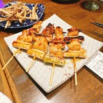 うなぎの蒲の穂焼 牛タン 焼鳥 馬刺し いづも - 