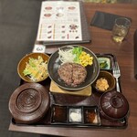 とろけるハンバーグ 福よし - 料理写真:
