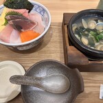 海鮮丼と干物定食専門店 - 